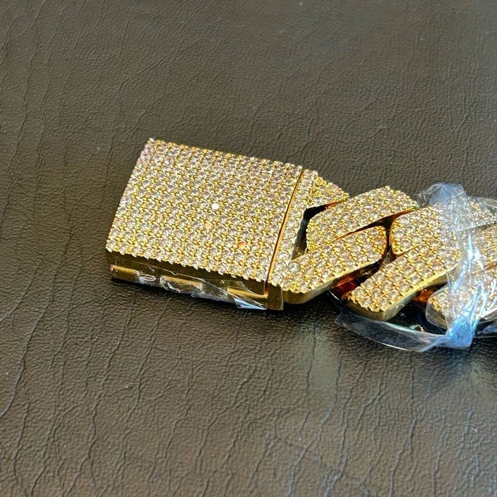 Brand New 20mm 3 Row Cuban Bracelet Gold 7–7.25 Inch Moissanite VVS1 Passes Test - Picture 4 of 9